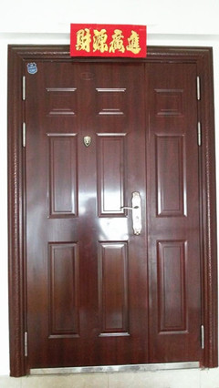 選購指南 不銹鋼、鋼制與木質防火門的特性與應用